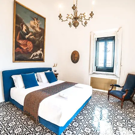 Murat Historic With Heated Pool And Concierge Massa Lubrense