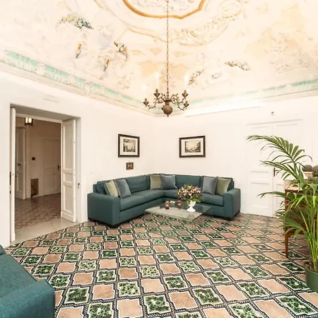 Murat Historic With Heated Pool And Concierge Massa Lubrense
